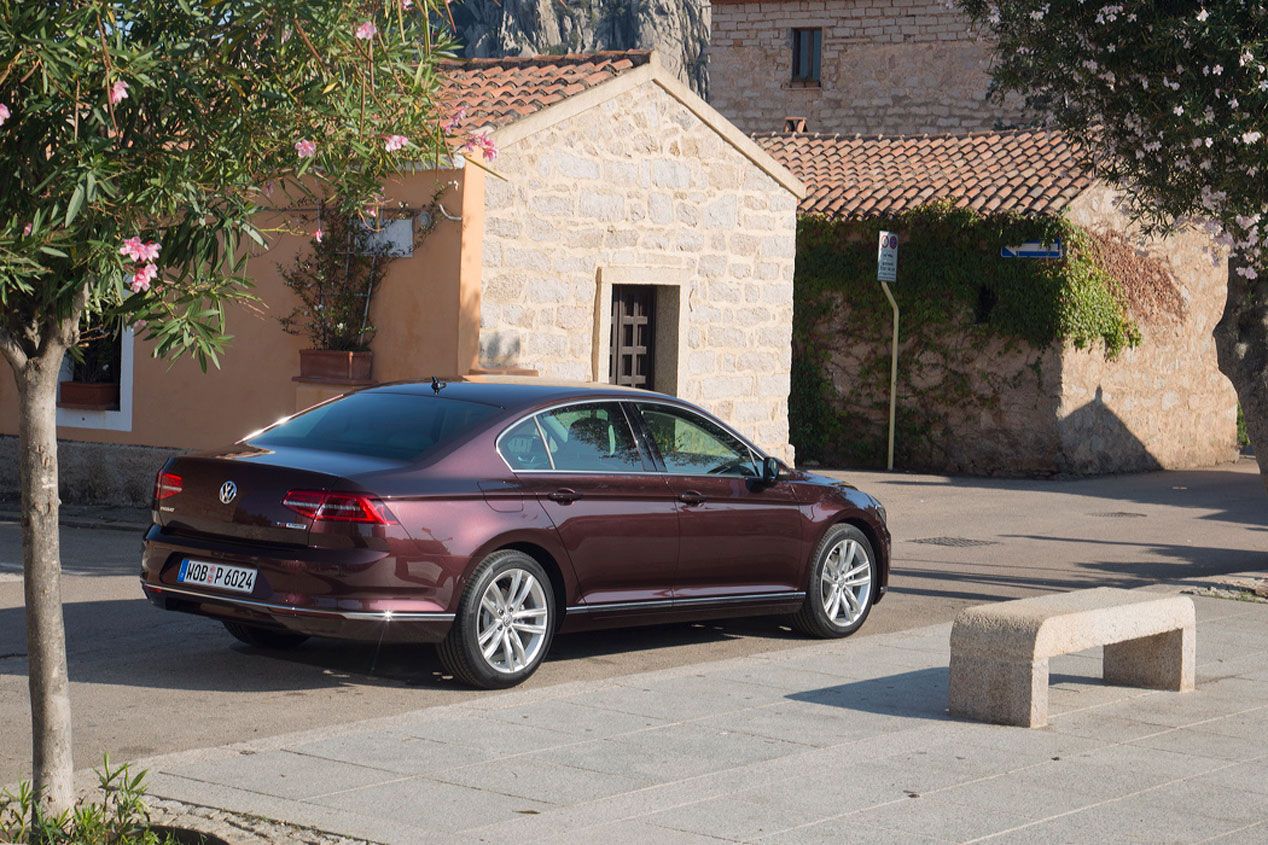 VContacto: VW Passat, más Premium ¿más líder?