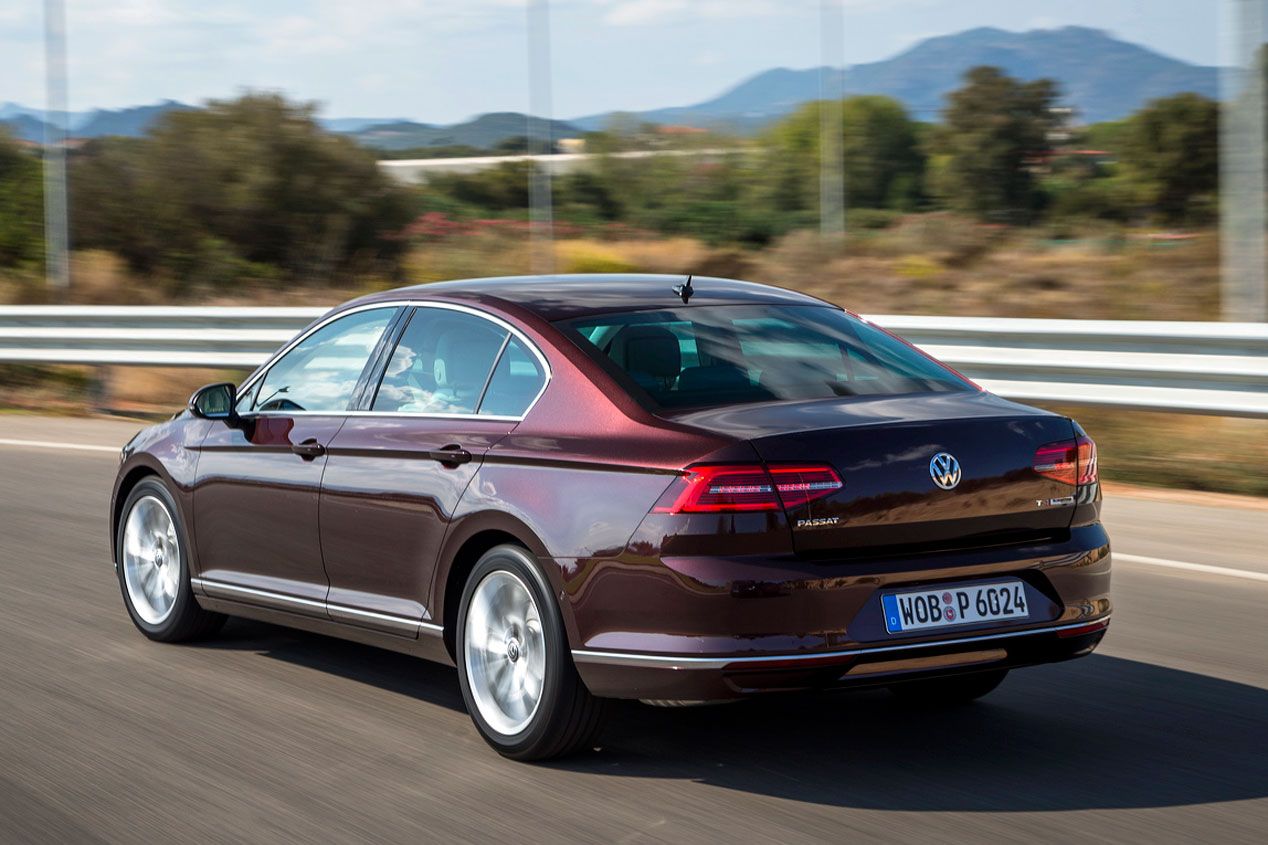 Contacto: VW Passat, más Premium ¿más líder?