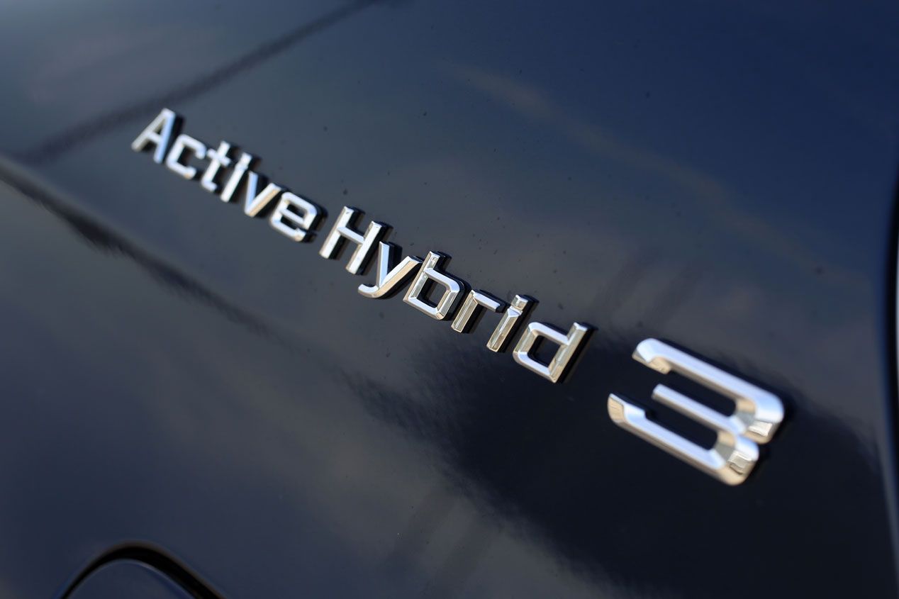 Comparativa: BMW Serie 3 ActiveHybrid vs Infiniti Q50 Hybrid 3.5 AWD