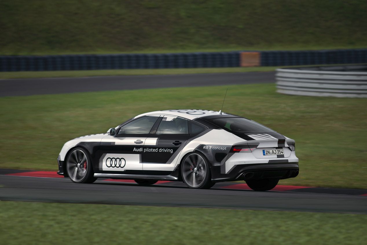 Audi RS7 Sportback pilotado