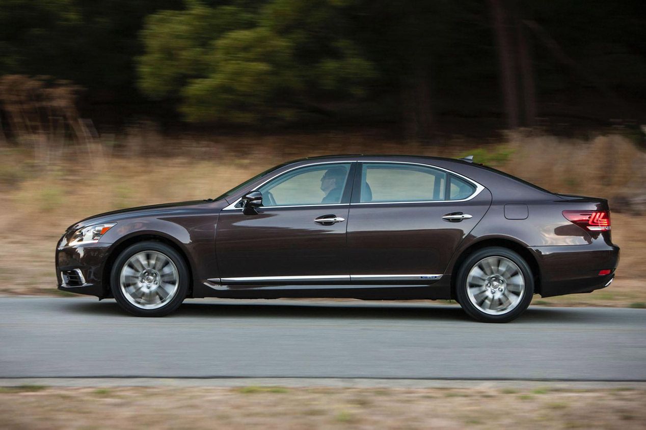 Lexus LS 2015