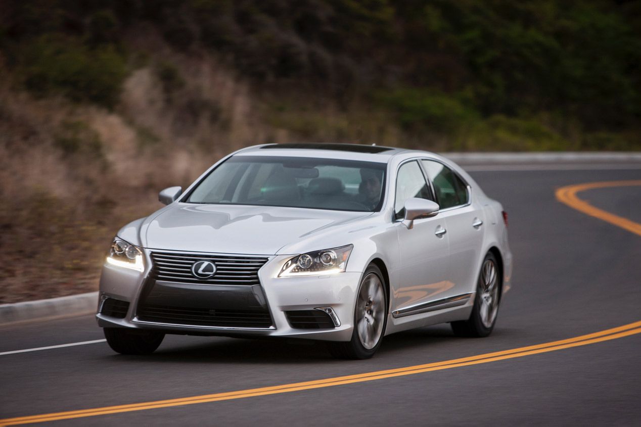 Lexus LS 2015