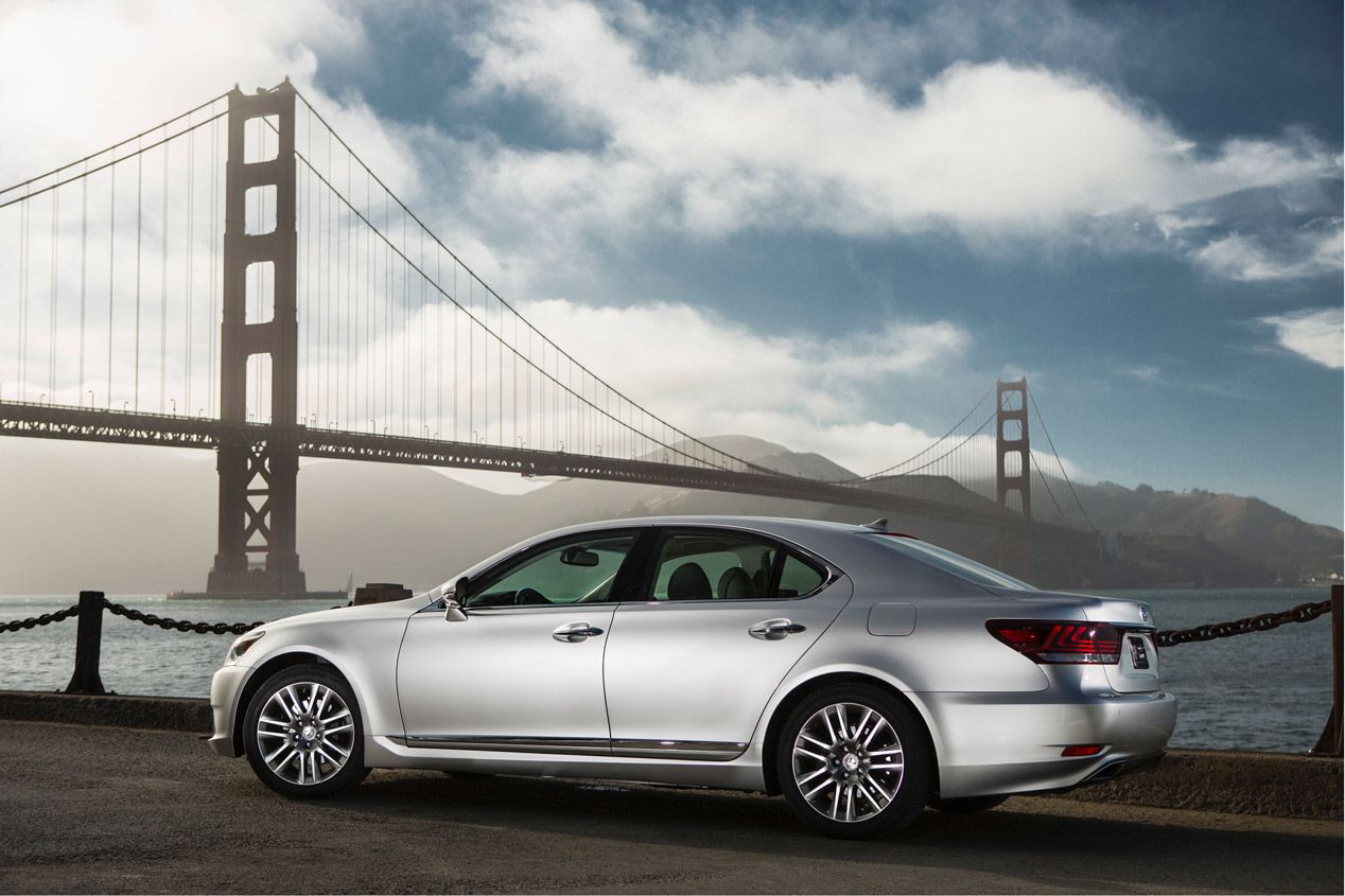 Lexus LS 2015