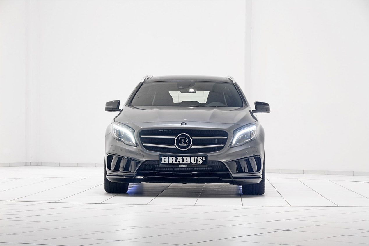 Brabus inyecta 400 CV al Mercedes GLA 45 AMG