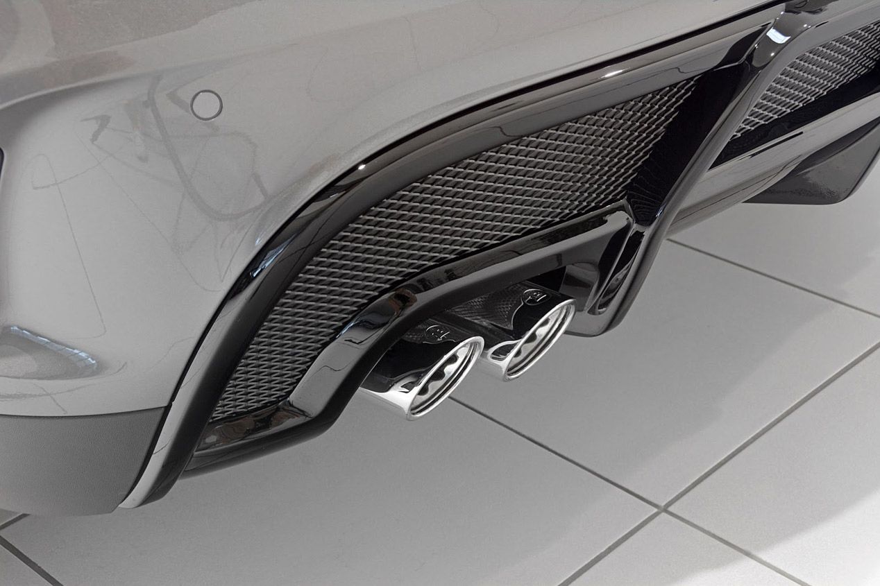 Brabus inyecta 400 CV al Mercedes GLA 45 AMG