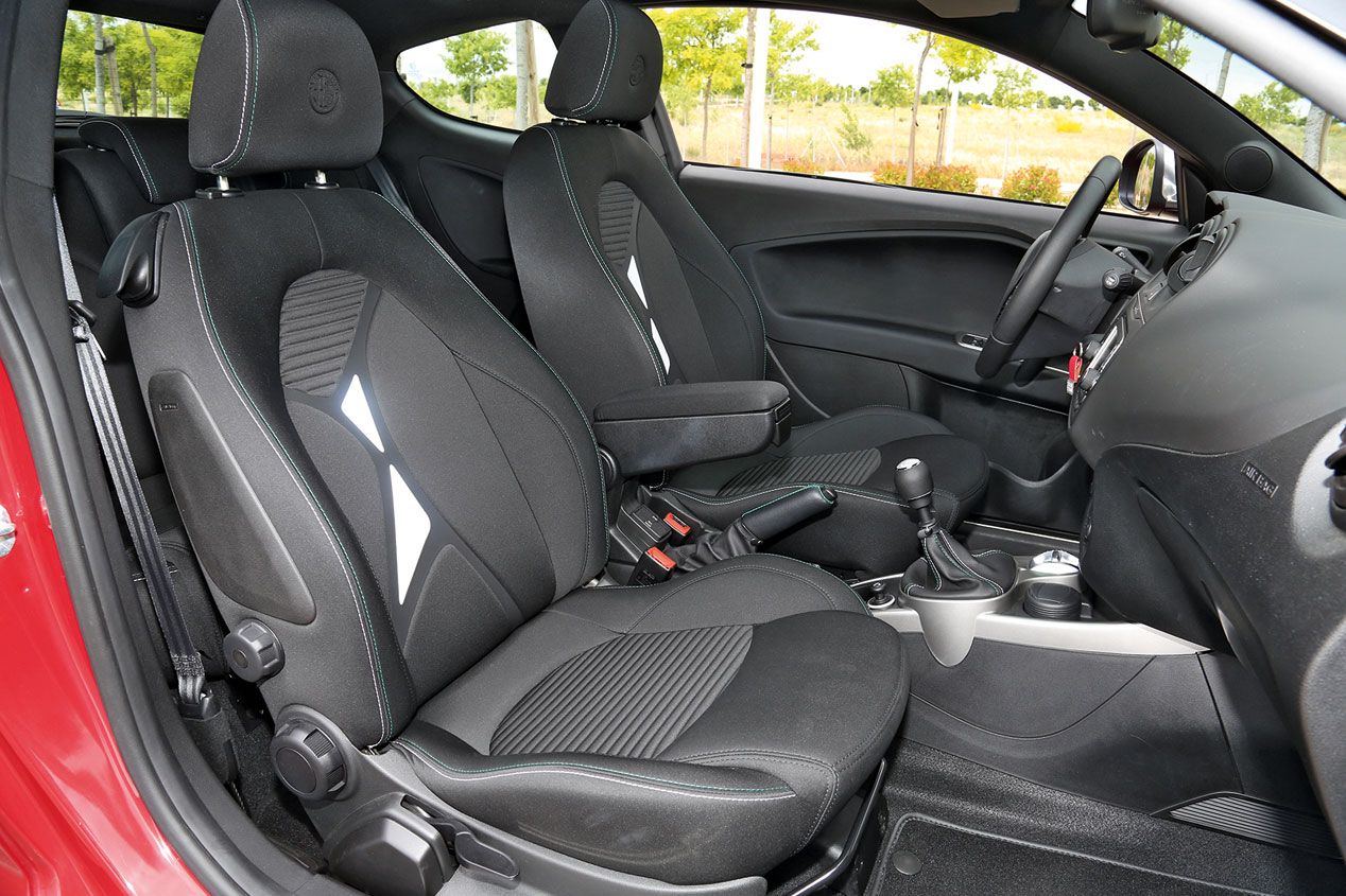 Comparativa: Alfa Romeo Mito 1.6 JTDM vs Mini Cooper D