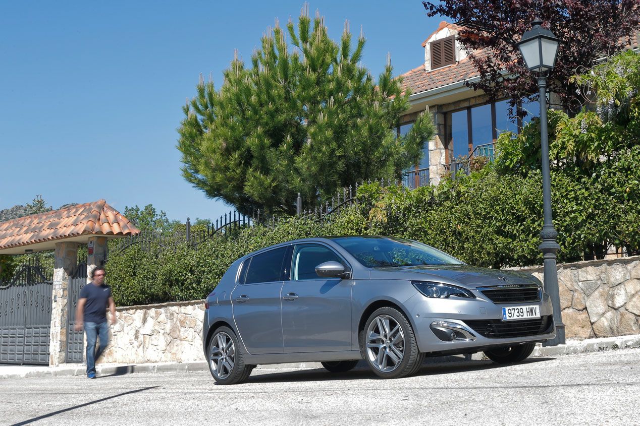 Prueba: Peugeot 308 1.2 E-THP, pequeño gigante