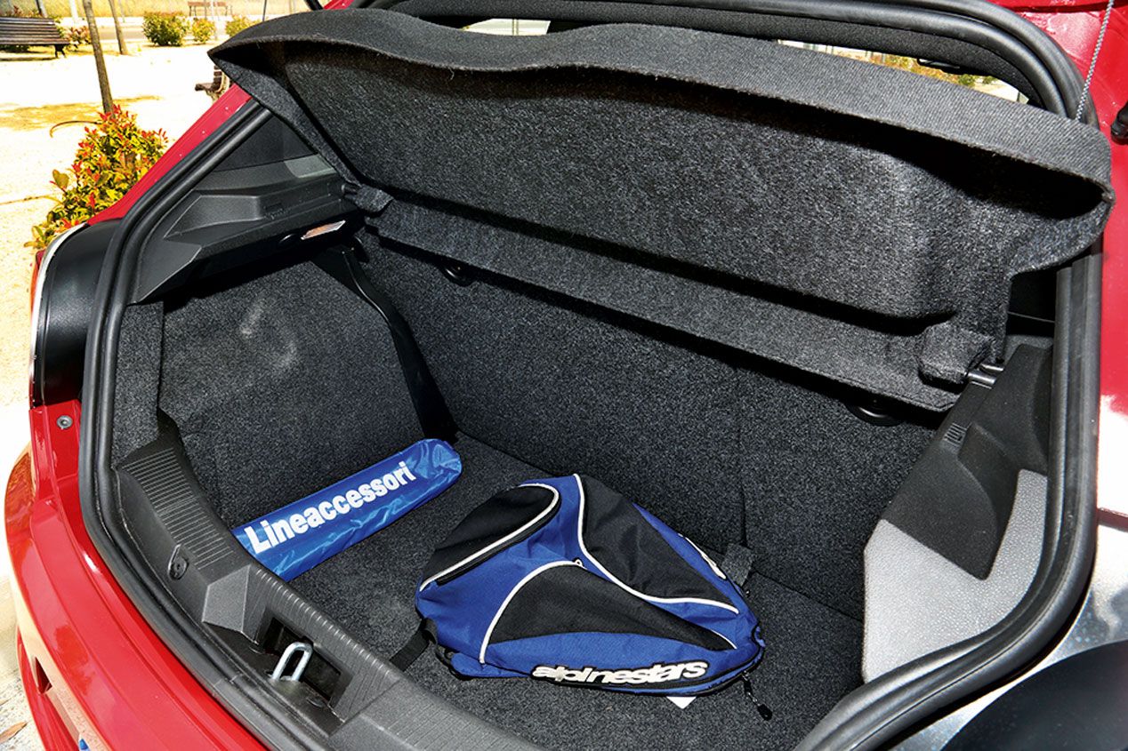 Comparativa: Alfa Romeo Mito 1.6 JTDM vs Mini Cooper D