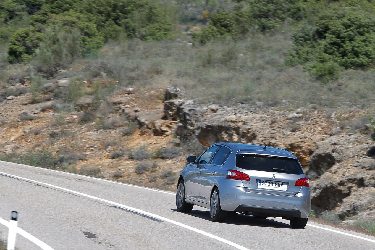 Prueba: Peugeot 308 1.2 E-THP, pequeño gigante