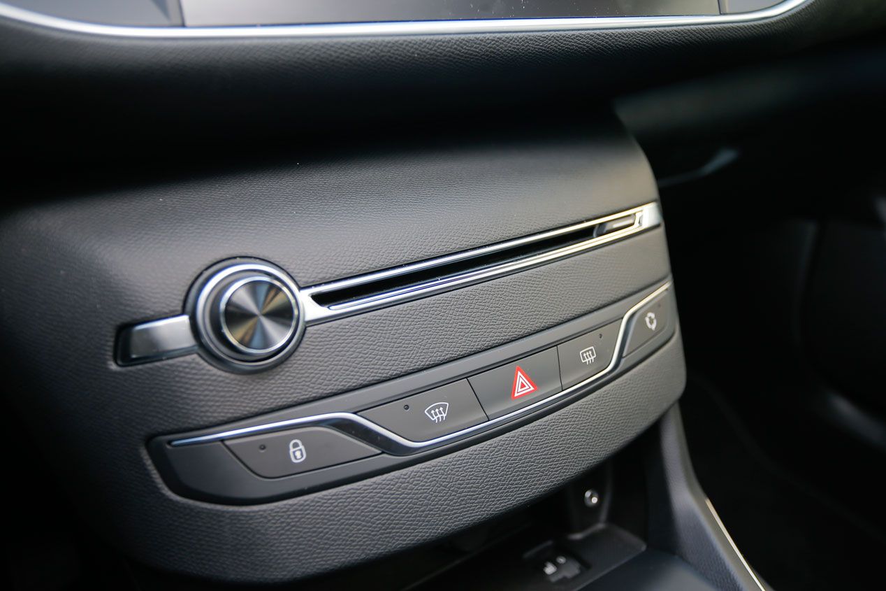 Prueba: Peugeot 308 1.2 E-THP, pequeño gigante