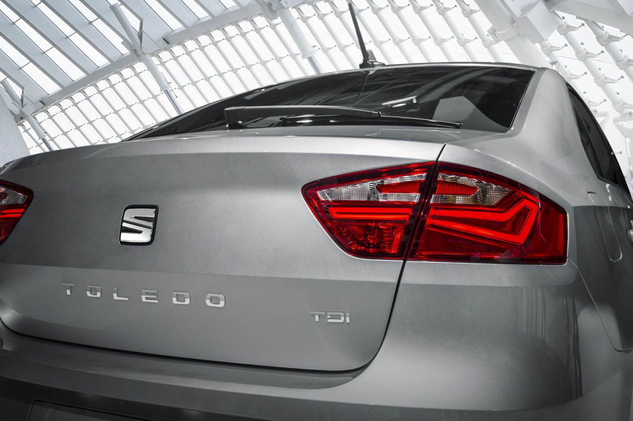 Seat Toledo, con faros LED integrales más eficientes
