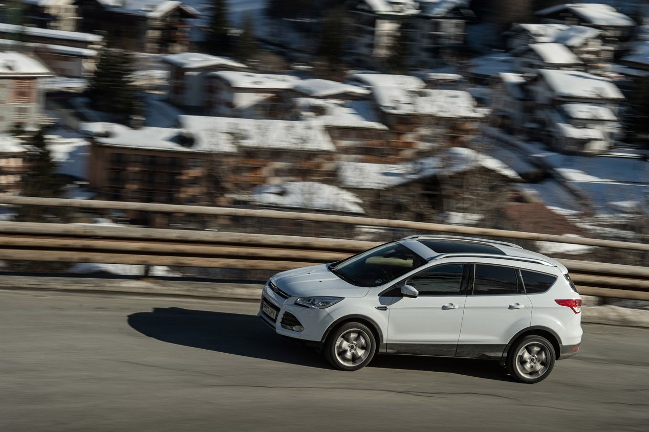 Ford Kuga 2015, más eficiente y tecnológico