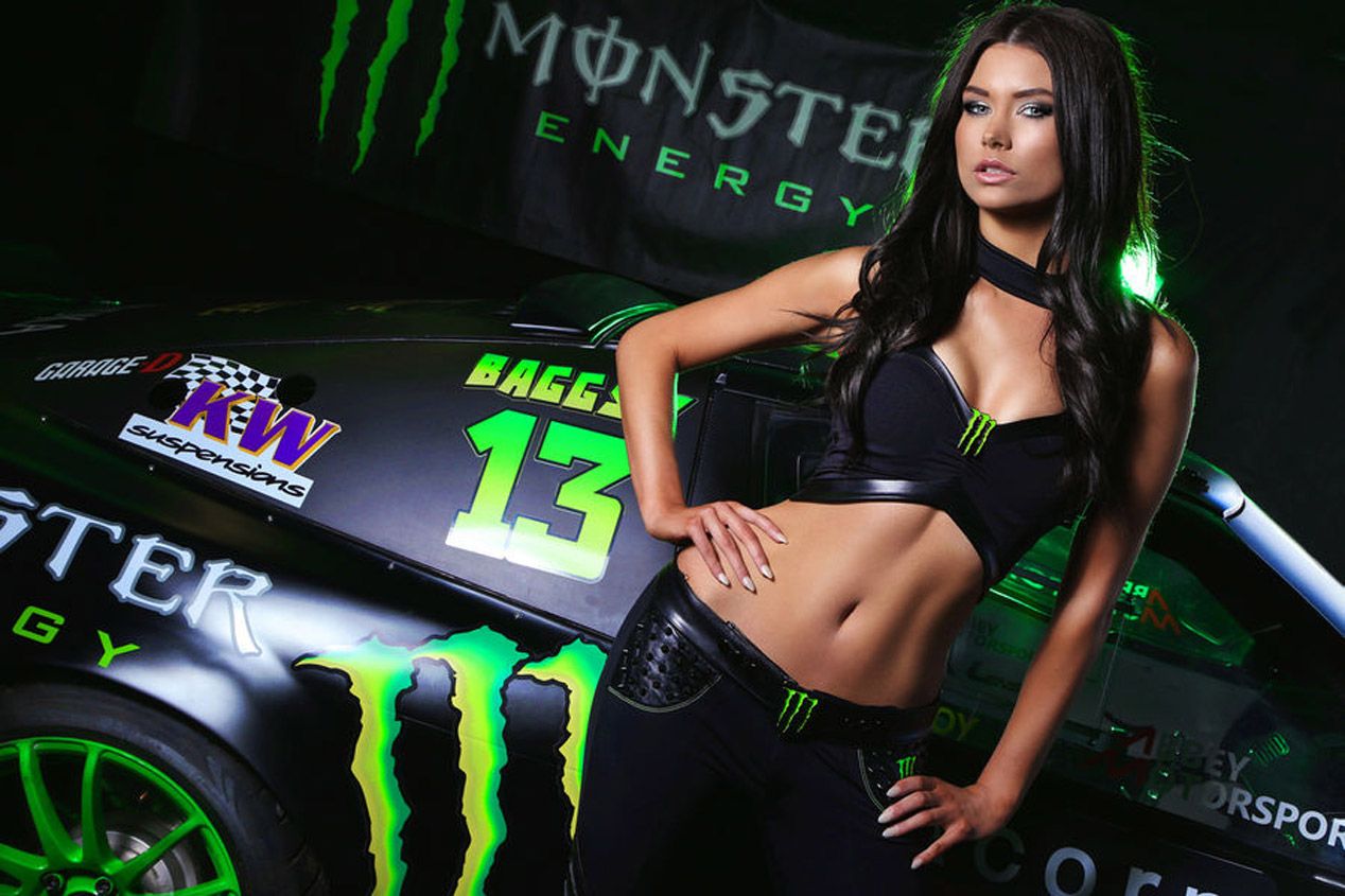 Las chicas más espectaculares de Monster en las carreras