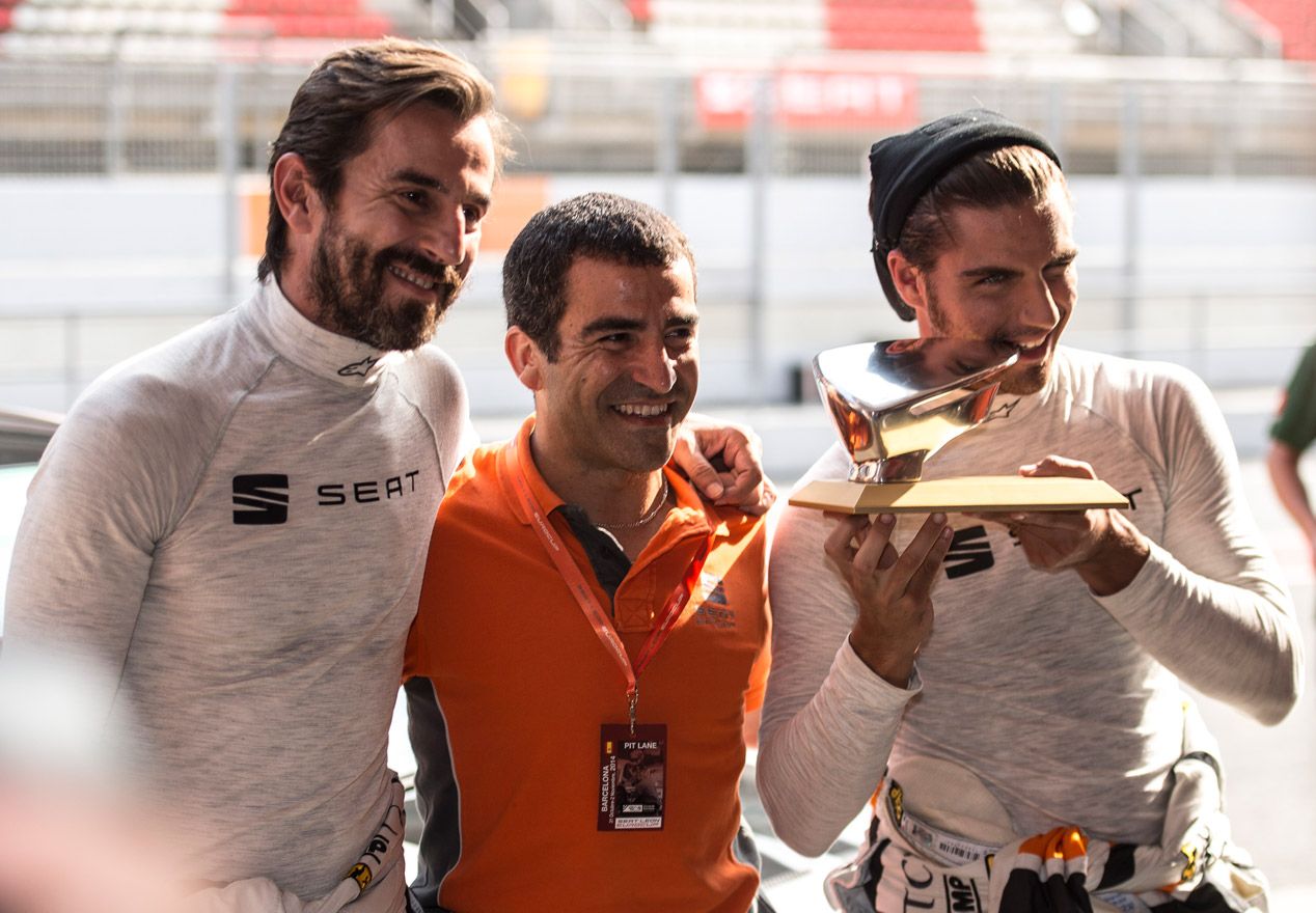 Maxi Iglesias y Santi Millán, en el reto Seat León Cup Racer en Montmeló