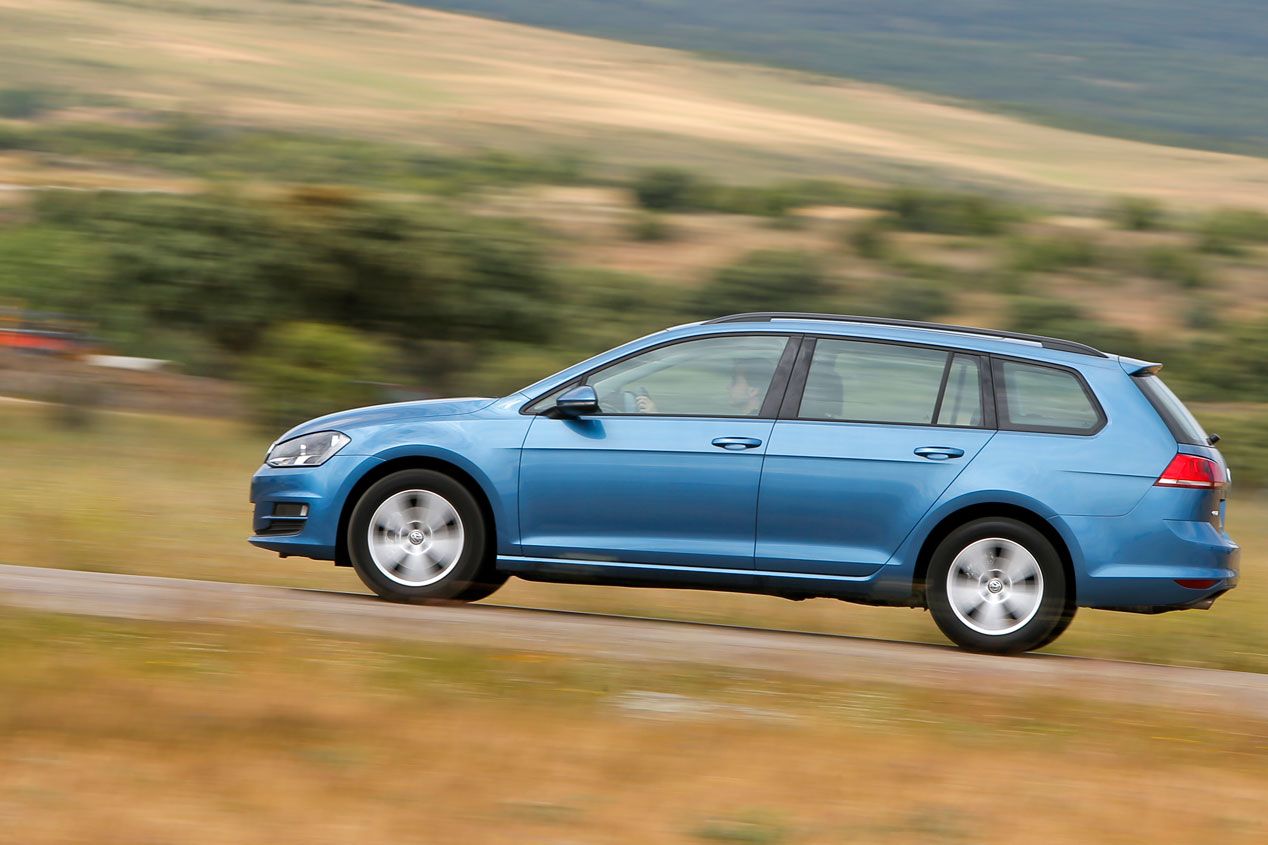 Comparativa: Peugeot 308 SW 1.6 e-HDi vs Renault Mégane Sport Tourer 1.6 dCi y VW Golf Variant 1.6 TDi