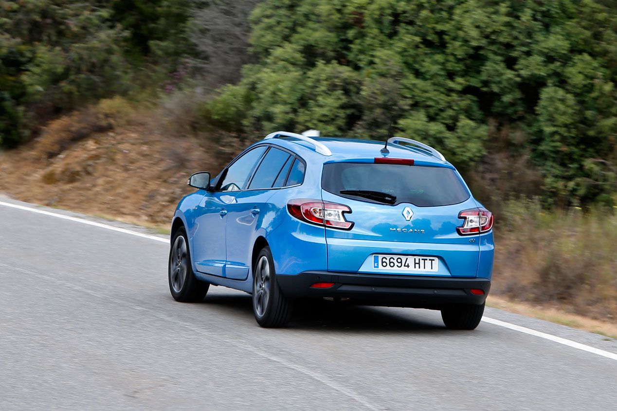 Comparativa: Peugeot 308 SW 1.6 e-HDi vs Renault Mégane Sport Tourer 1.6 dCi y VW Golf Variant 1.6 TDi