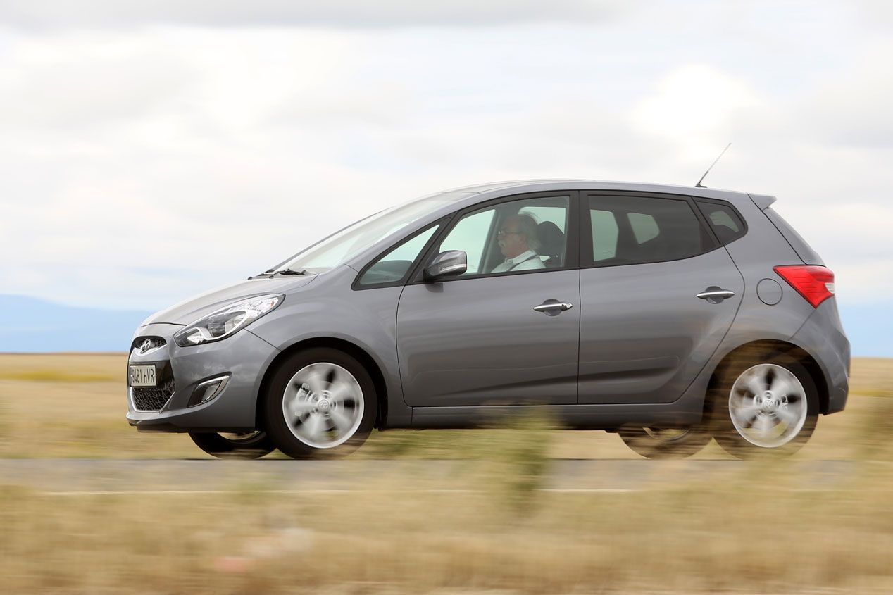 Comparativa: Hyundai ix20 1.6 CRDI Style vs Opel Meriva 1.6 CDTI Excellence