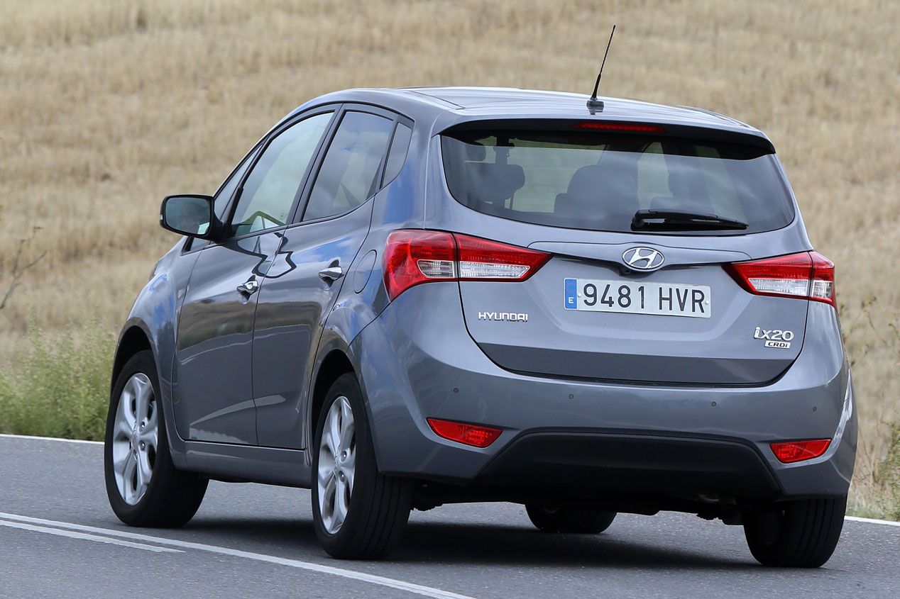 Comparativa: Hyundai ix20 1.6 CRDI Style vs Opel Meriva 1.6 CDTI Excellence