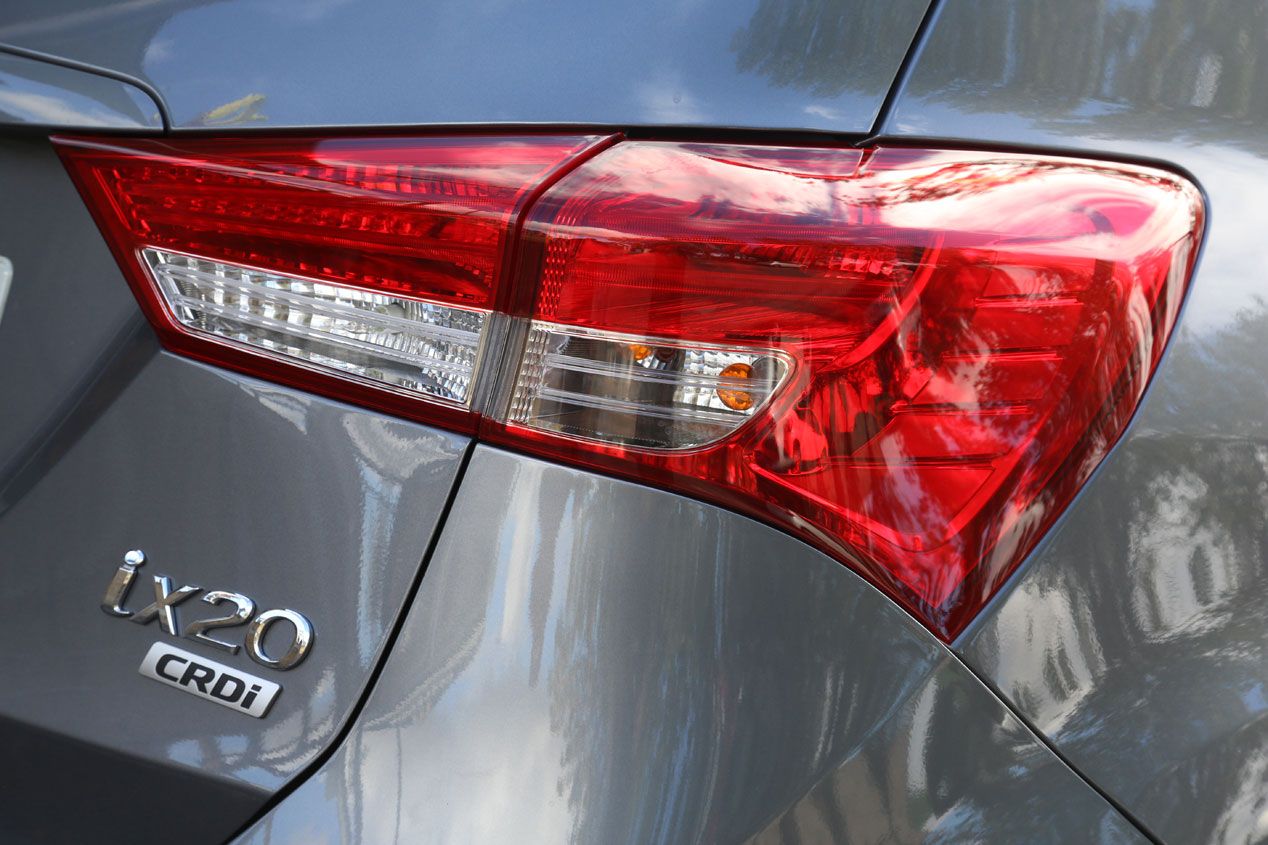 Comparativa: Hyundai ix20 1.6 CRDI Style vs Opel Meriva 1.6 CDTI Excellence