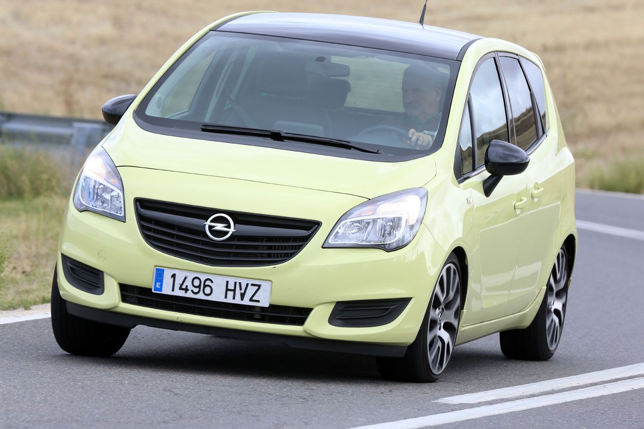 Comparativa: Hyundai ix20 1.6 CRDI Style vs Opel Meriva 1.6 CDTI Excellence