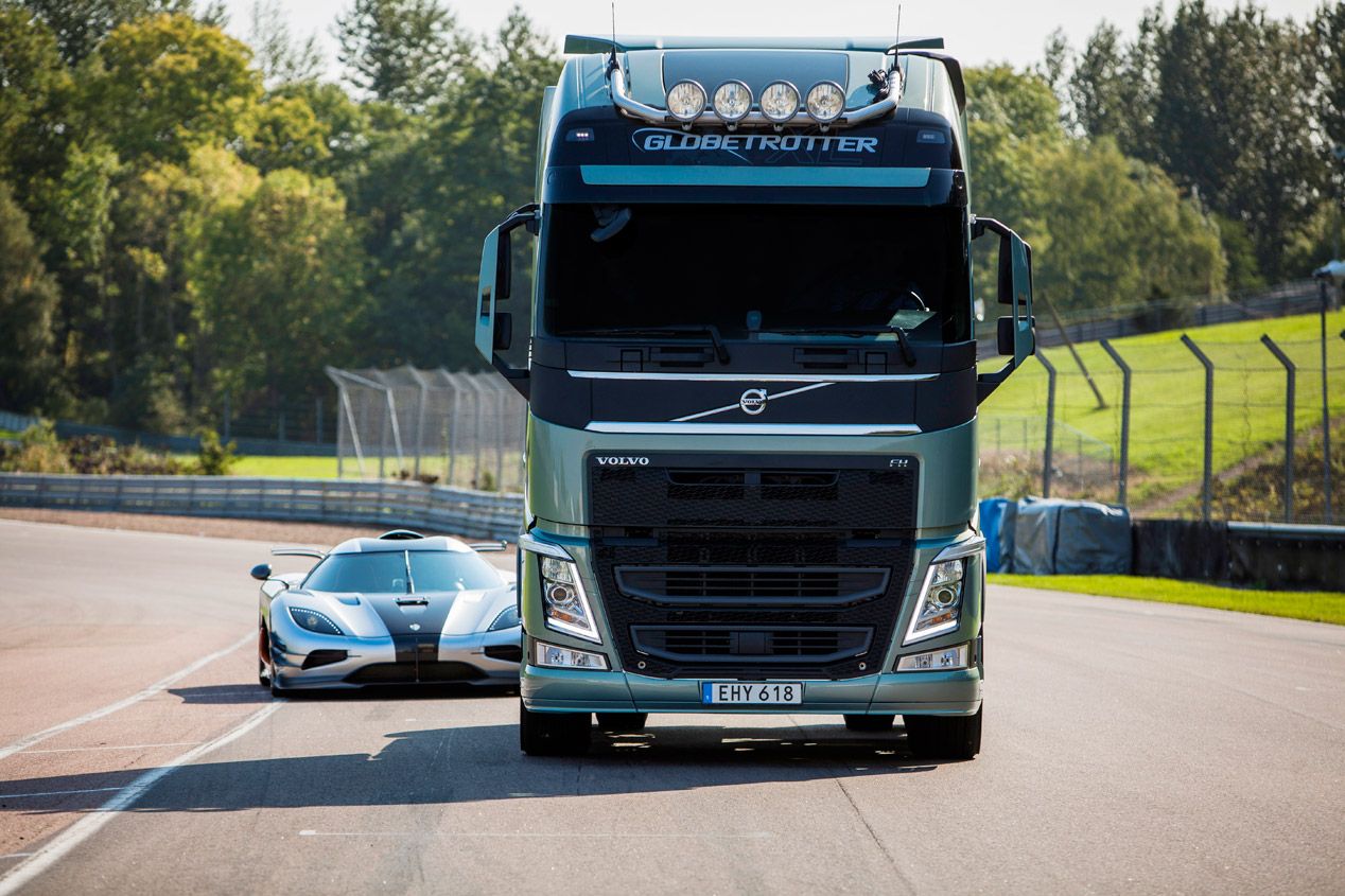 Una carrera única: camión Volvo FH vs Koenigsegg One:1