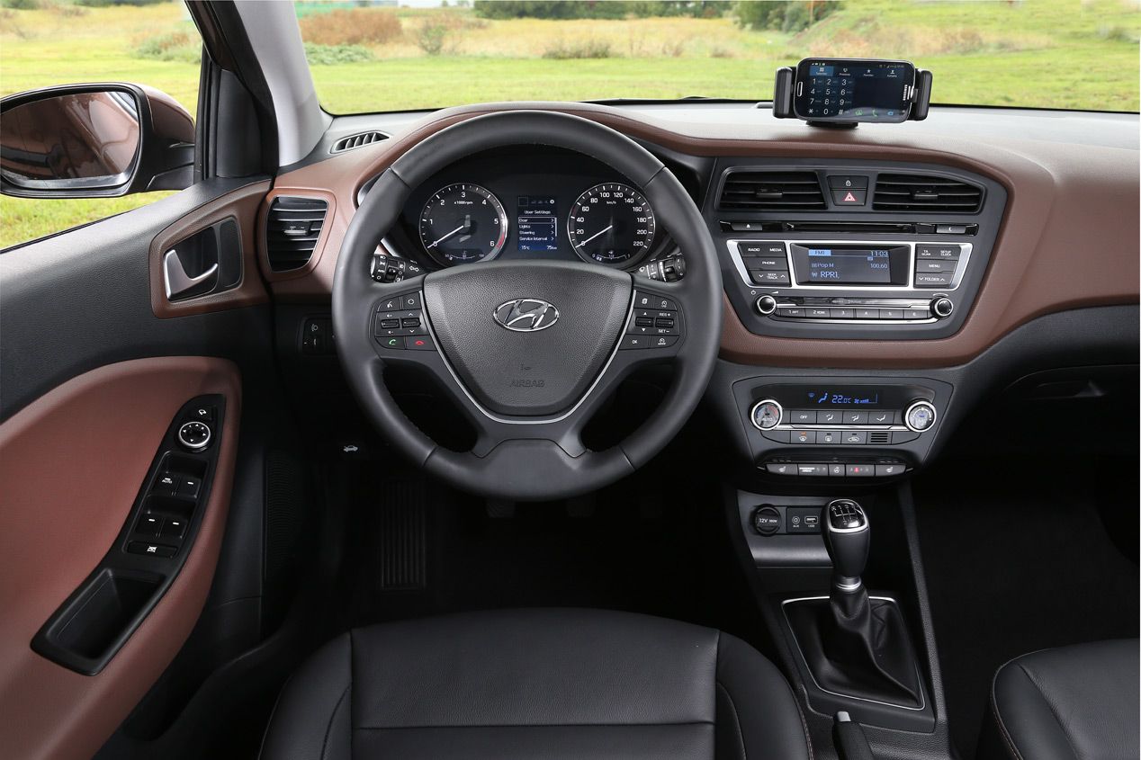 Contacto: nuevo Hyundai i20