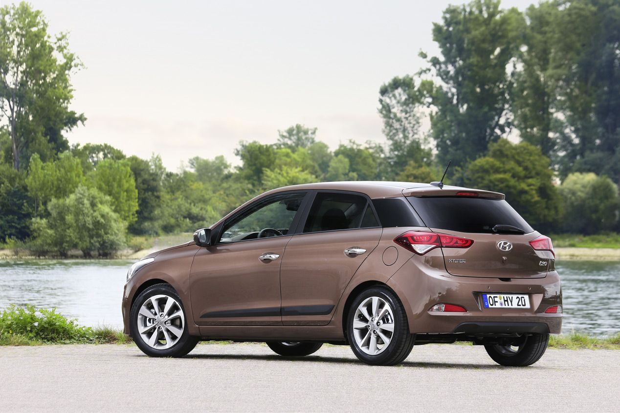 Contacto: nuevo Hyundai i20