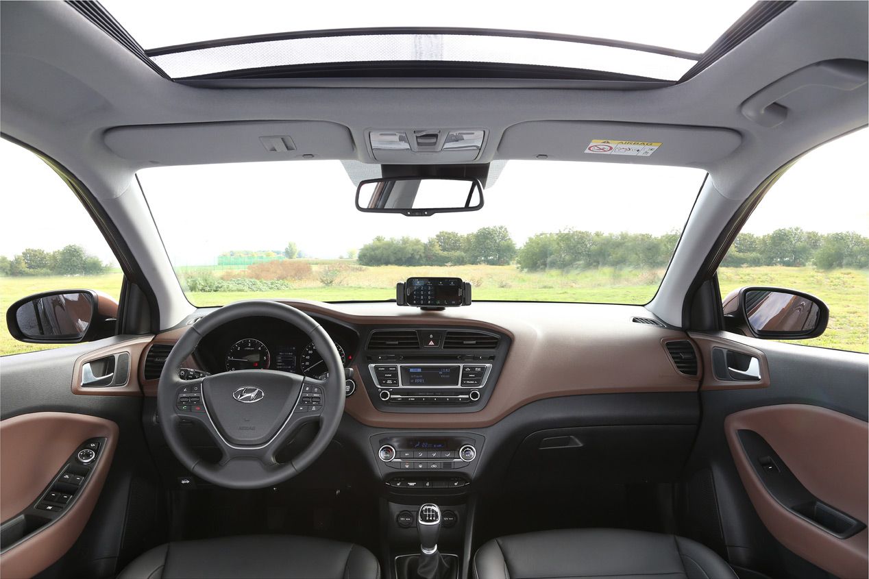 Contacto: nuevo Hyundai i20