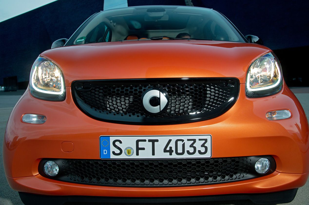 Contacto: nuevo Smart Fortwo 2015