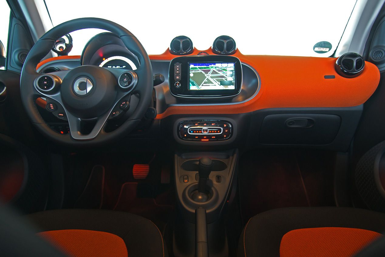 Contacto: nuevo Smart Fortwo 2015