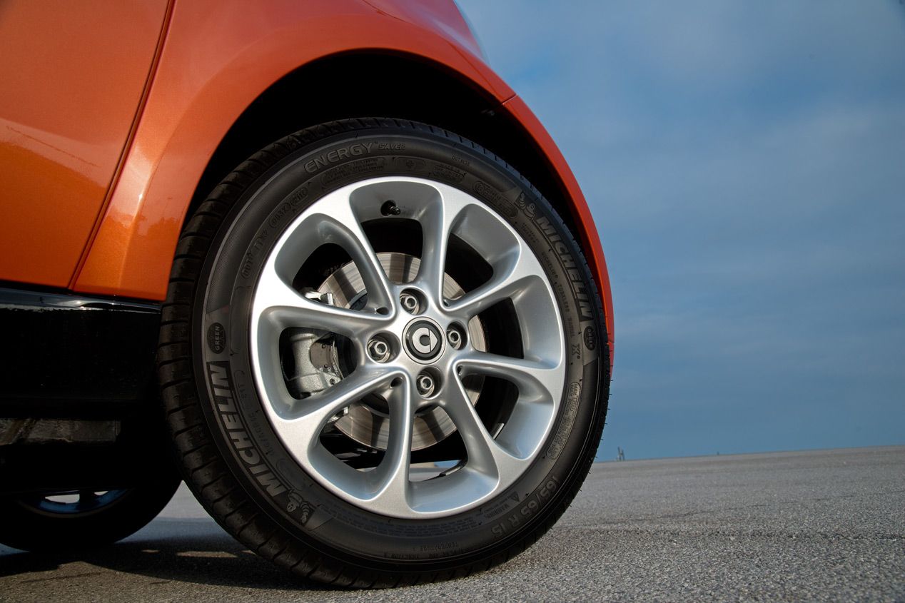 Contacto: nuevo Smart Fortwo 2015
