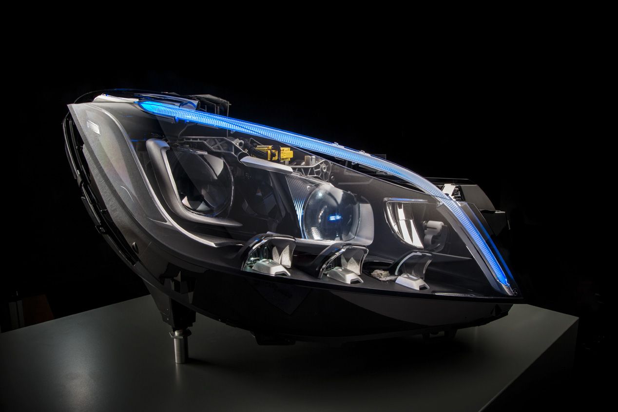 Los faros del futuro de Mercedes