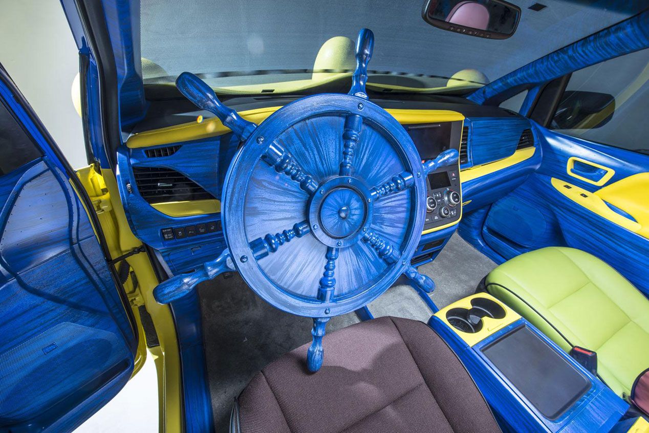 El coche de Bob Esponja es un Toyota Sienna