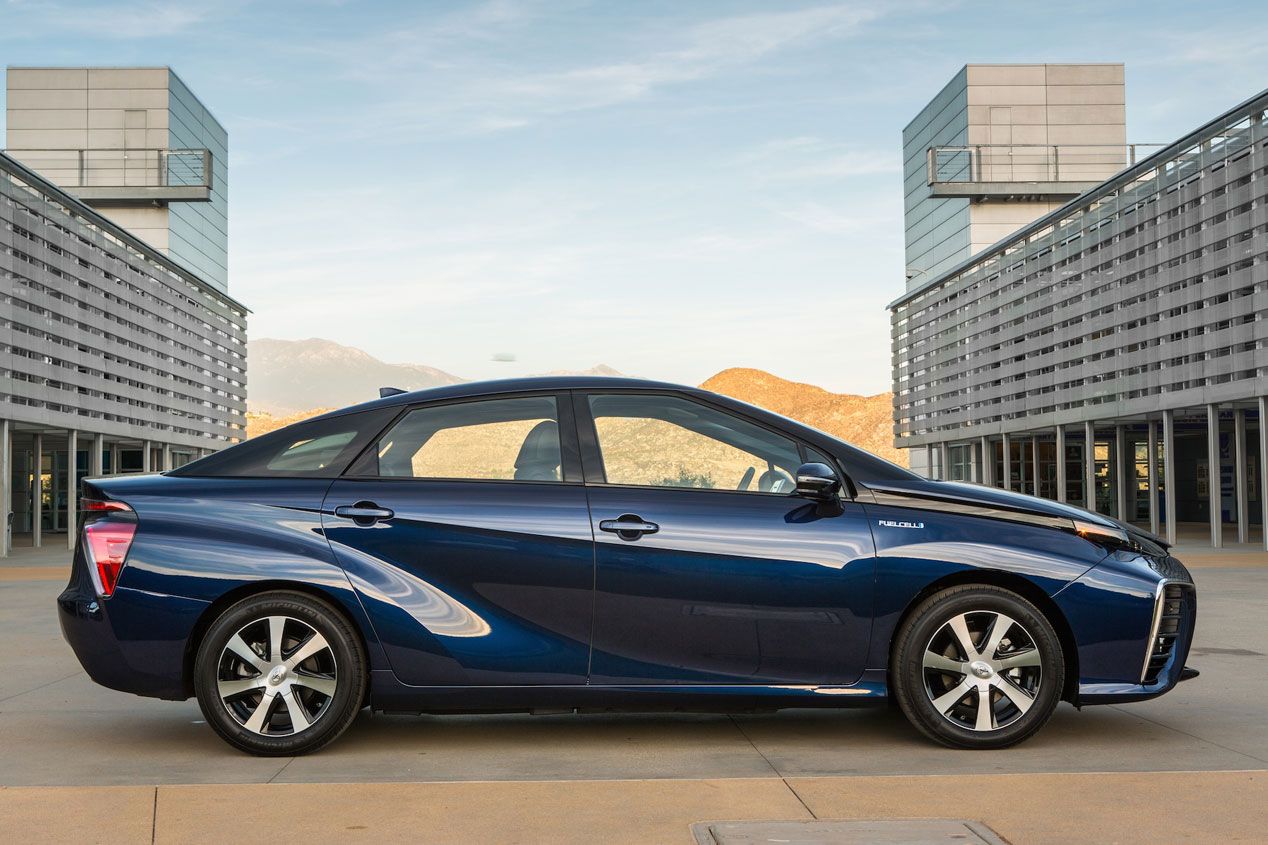 Contacto: Toyota Mirai, el coche del futuro ya está aquí