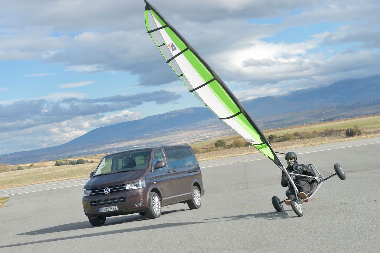 Contacto: Volkswagen Multivan, alternativa a SUVs y monovolúmenes