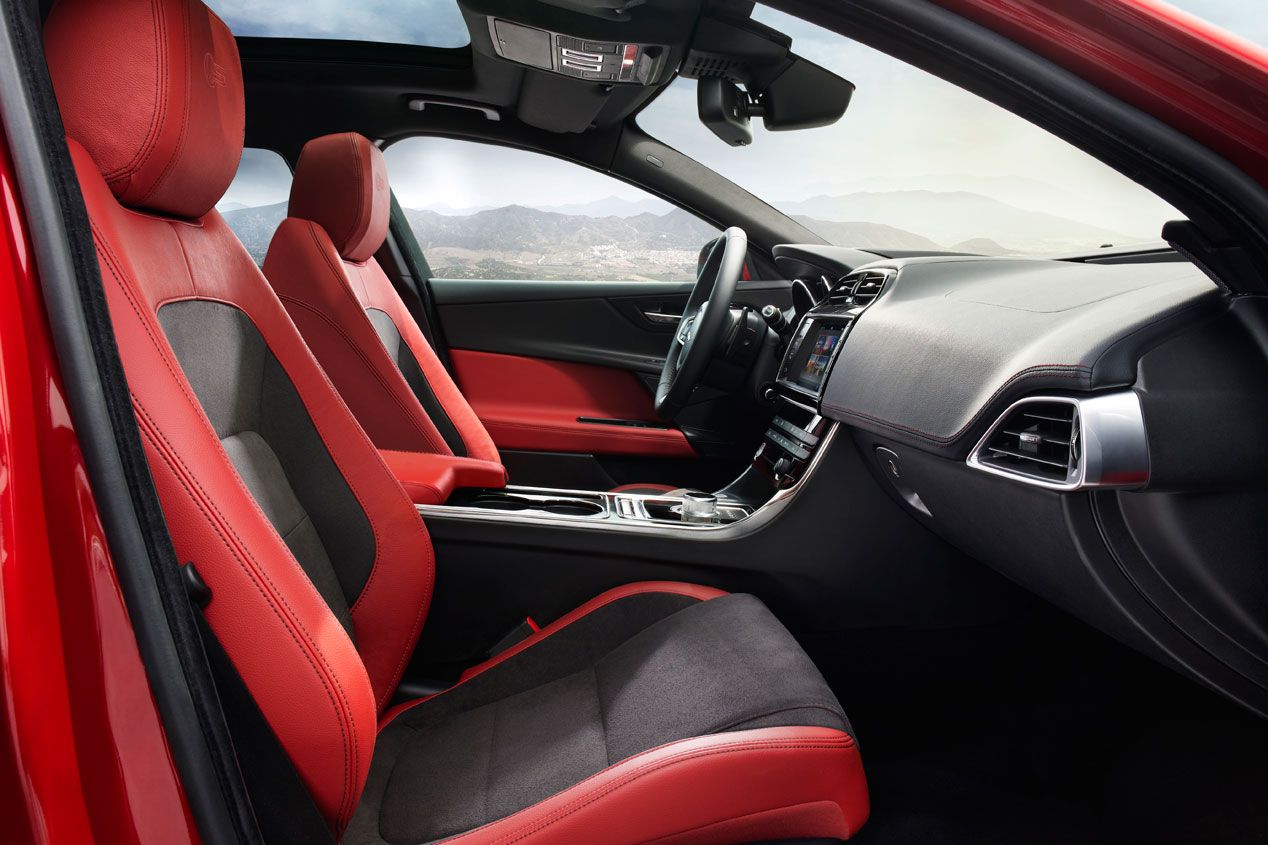 Jaguar XE: precios y comercialización