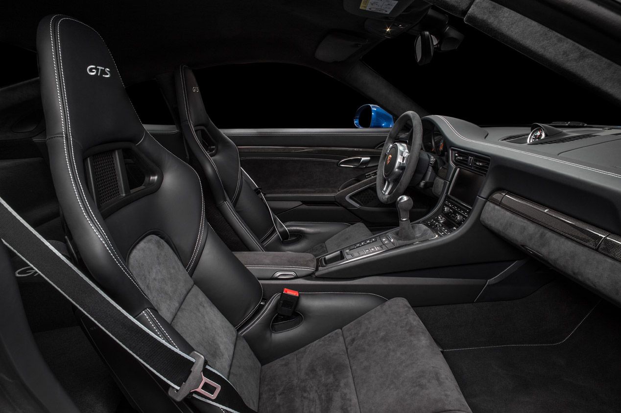 Contacto: Porsche 911 Carrera GTS