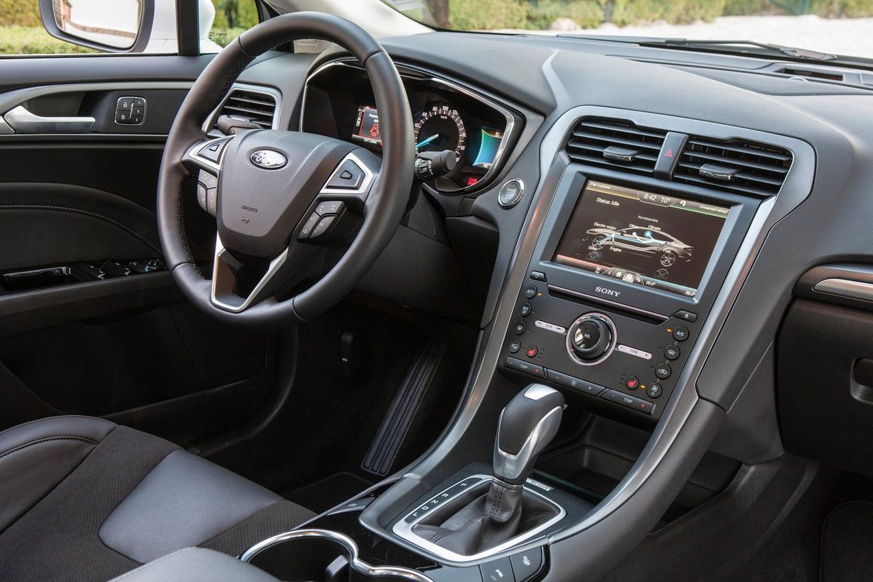 Ford Mondeo Hybrid 2015
