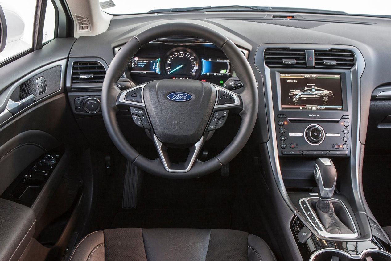 Ford Mondeo Hybrid 2015