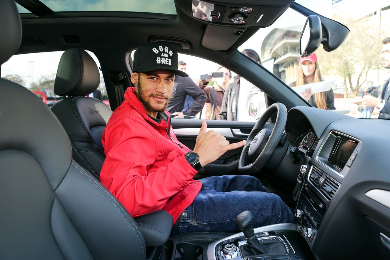 Los coches de los jugadores del Barcelona FC
