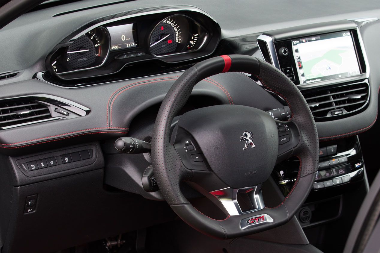 Contacto: Peugeot 208 GTI 30th, un GTI de altura