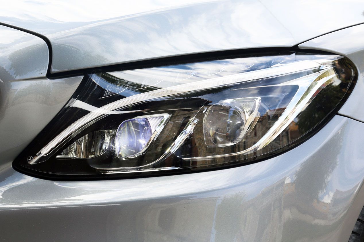 Comparativa: Mercedes CLA 220 CDI vs Mercedes C 220 BlueTEC