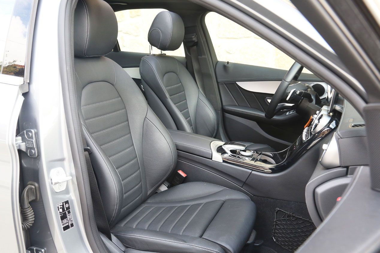 Comparativa: Mercedes CLA 220 CDI vs Mercedes C 220 BlueTEC