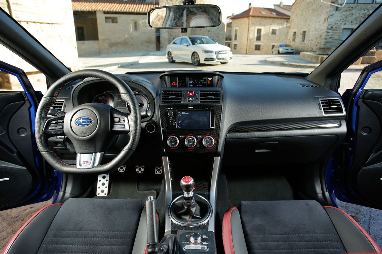 Comparativa: Audi S3 Sedán S-tronic vs Subaru WRX STi