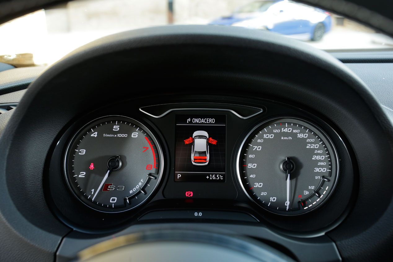 Comparativa: Audi S3 Sedán S-tronic vs Subaru WRX STi