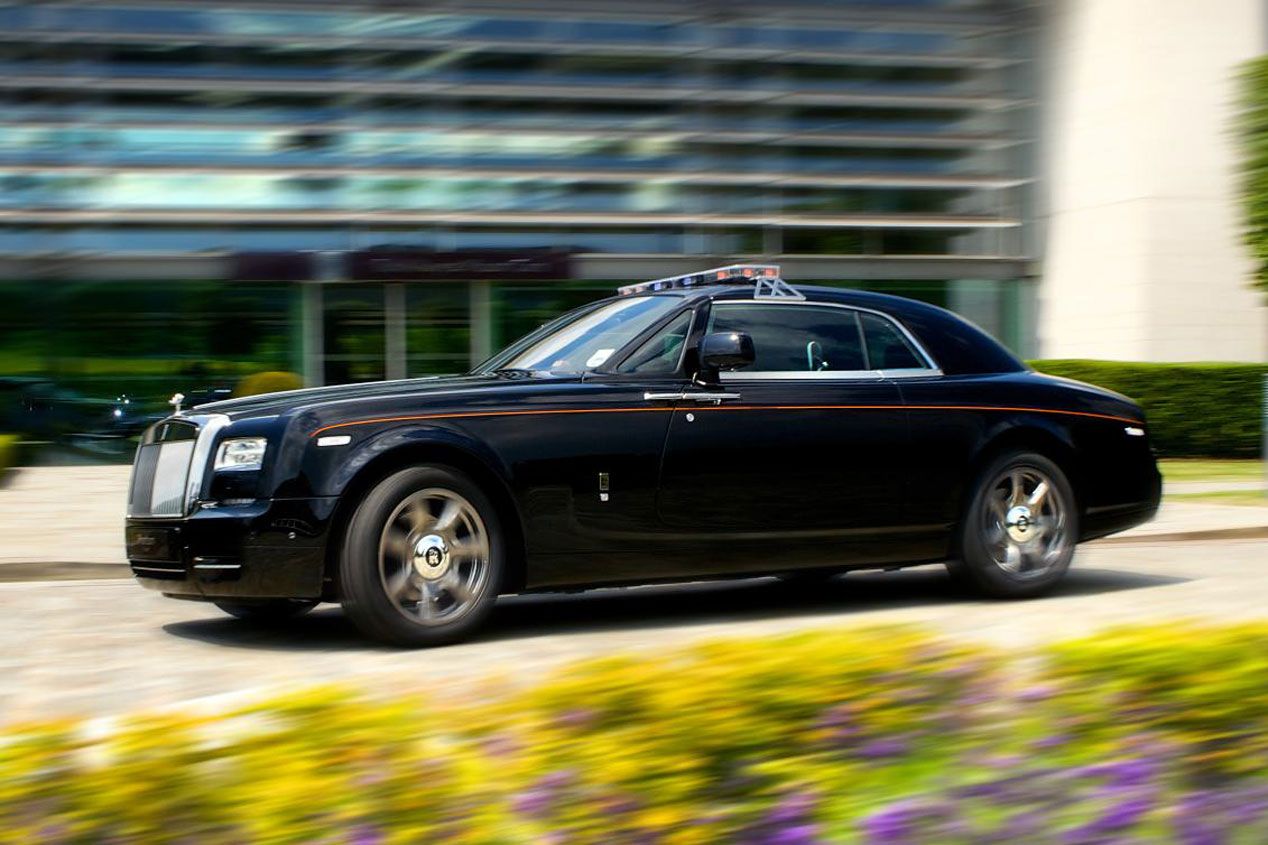 10 coches exclusivos para comprar si te toca la Lotería