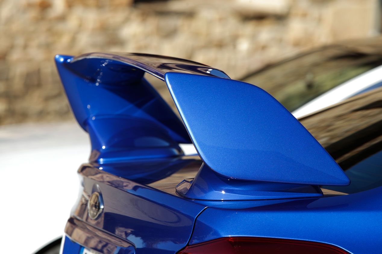 Comparativa: Audi S3 Sedán S-tronic vs Subaru WRX STi