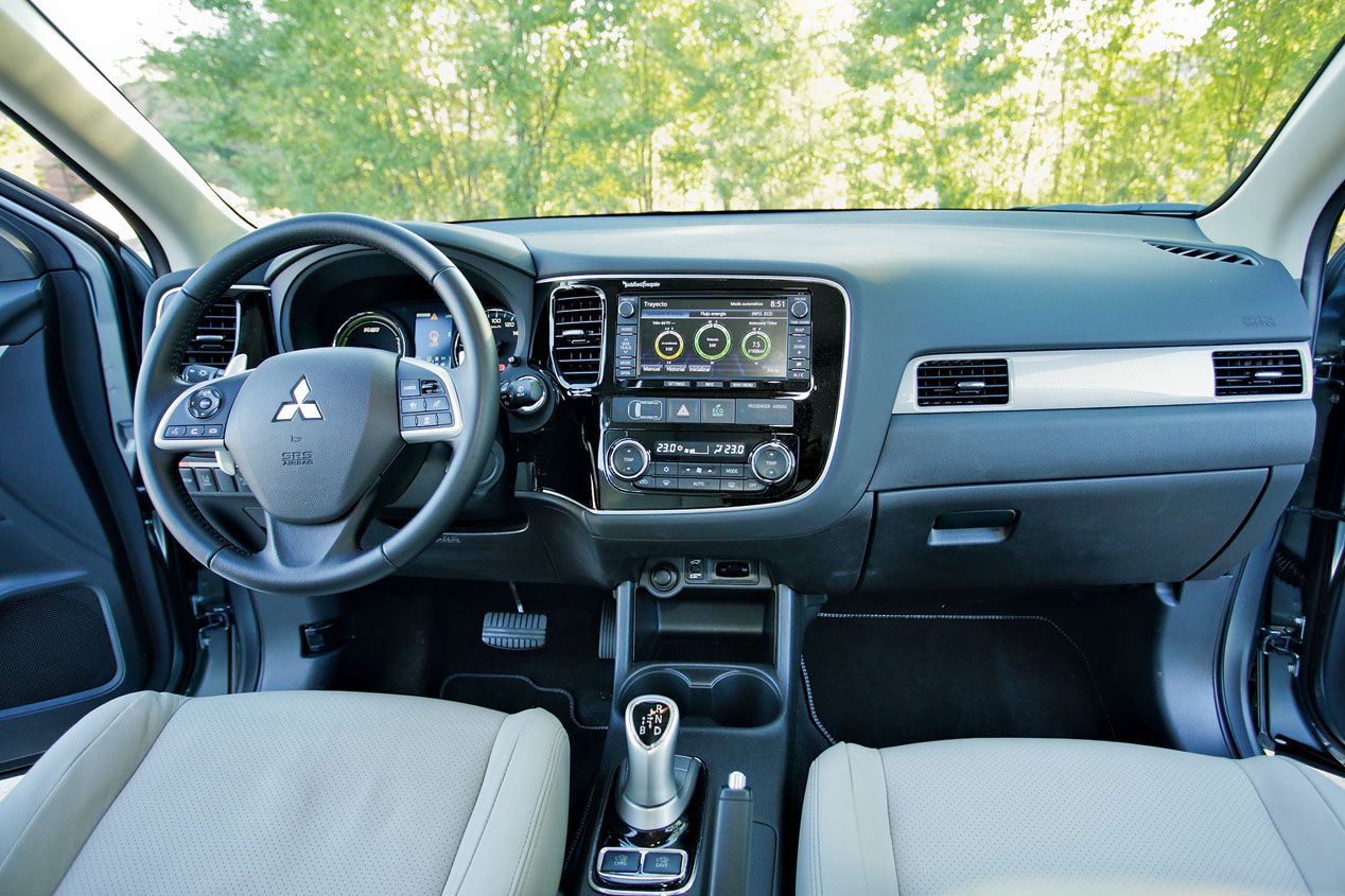 Prueba: Mitsubishi Outlander PHEV, el adelantado