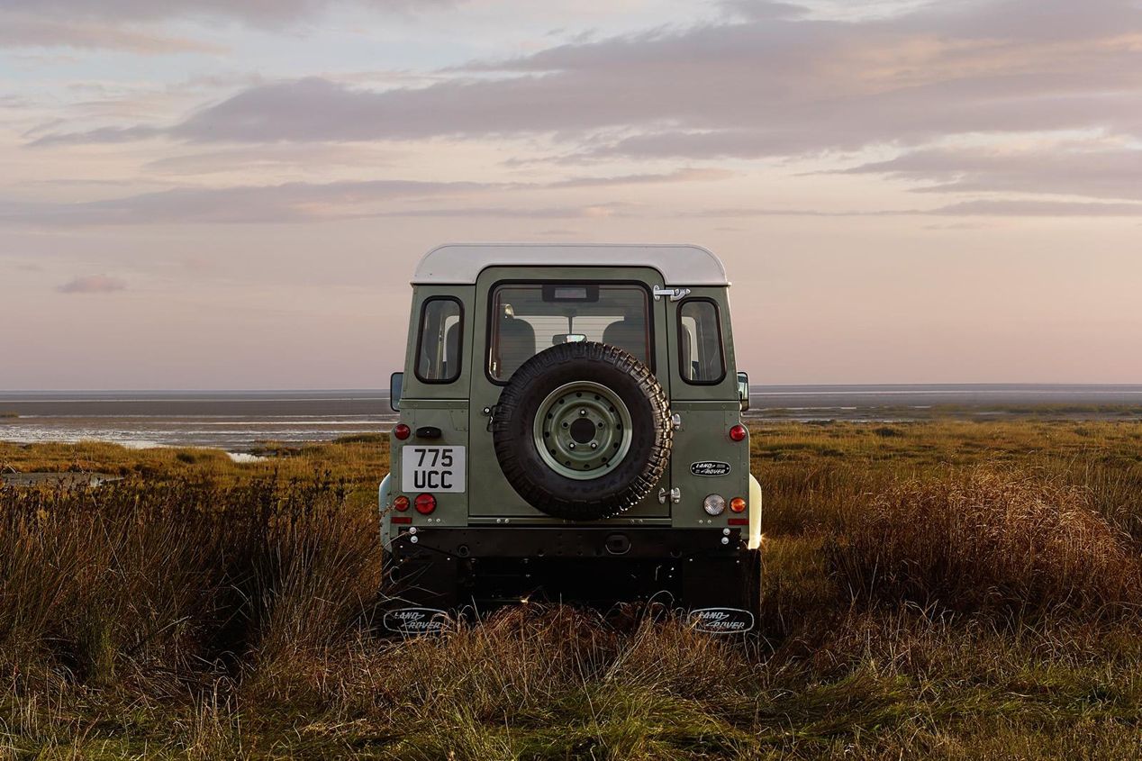 Land Rover Defender Heritage Edition, Adventure Edition y Autobiography Edition