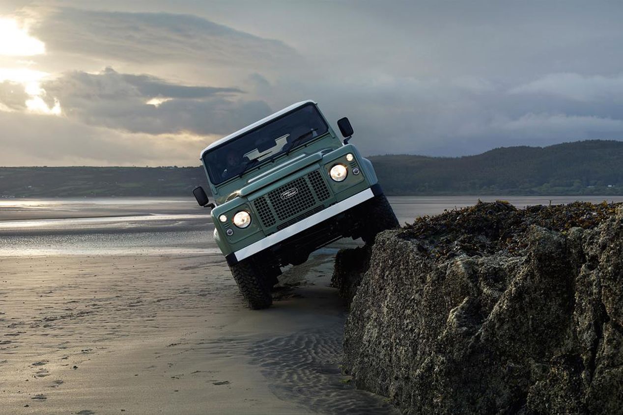 Land Rover Defender Heritage Edition, Adventure Edition y Autobiography Edition